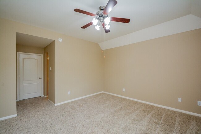 Building Photo - 11812 Sea Shadow Bend