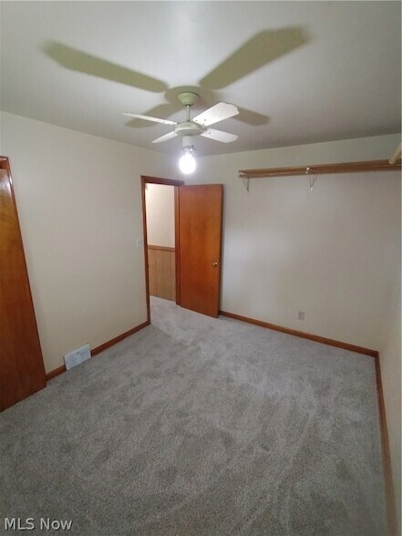 Building Photo - 323 Marmion Ave