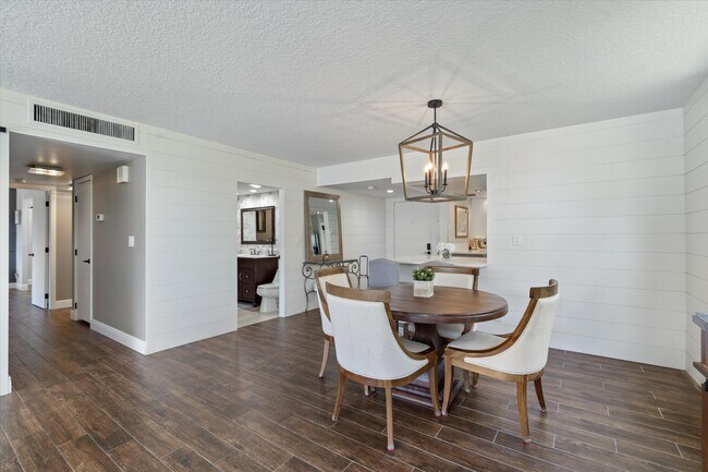 Building Photo - 1 Harbourside Dr