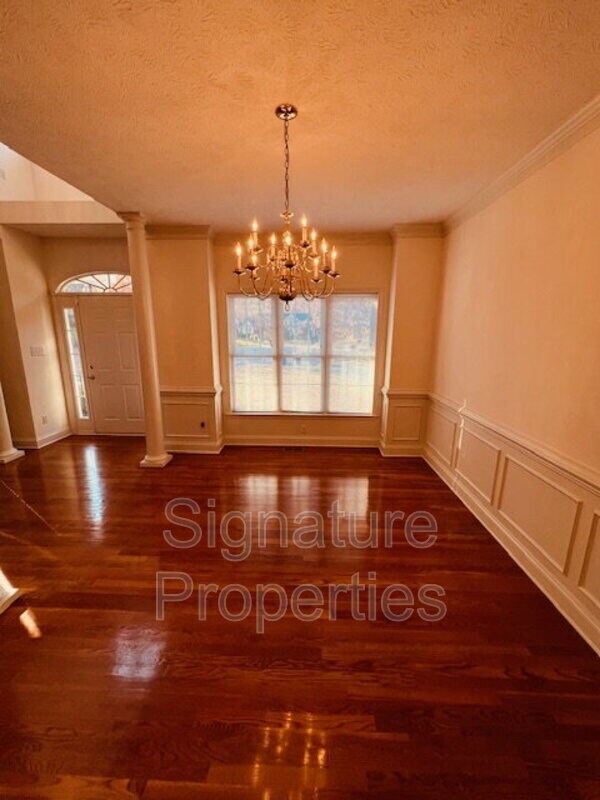 Building Photo - 5100 Beachmere Ct