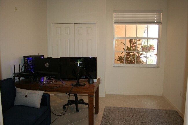 Building Photo - Rare Find! Gorgeous 3/2 villa with garage in Boca Pointe!