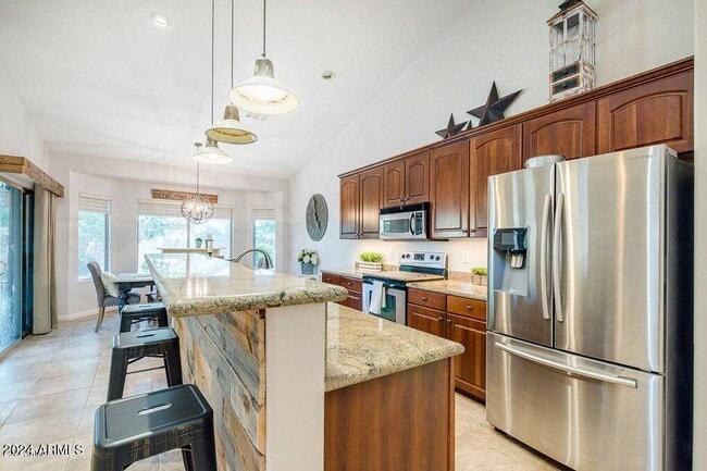 Building Photo - 2298 E Ebony Dr