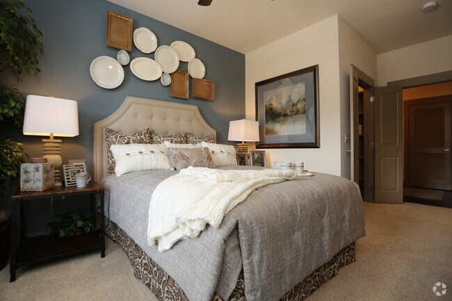Bedroom - Camden Flatirons