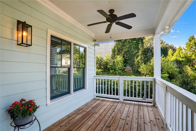 Building Photo - 1170 Moton Ave SW