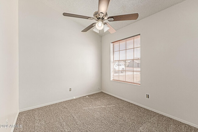 Building Photo - 8820 W Alice Ave