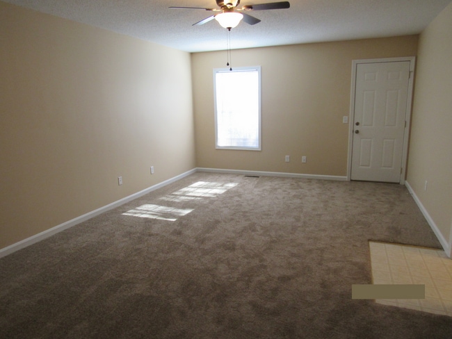 Building Photo - 50 Woodfield Pl