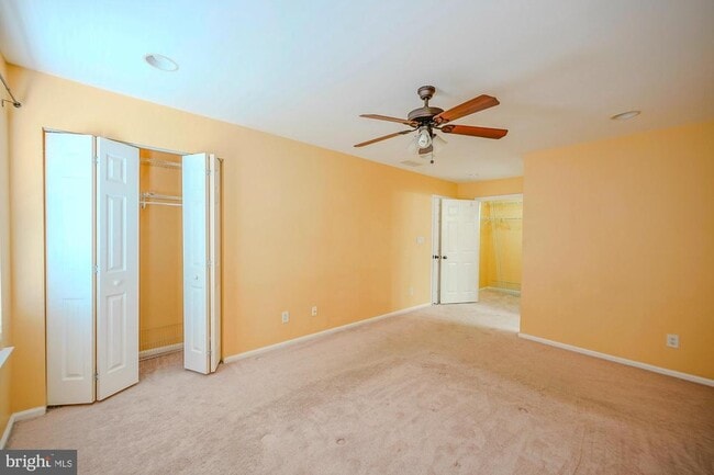 Building Photo - 3908 Grenwich Ln