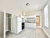 Building Photo - 2901 S 43rd St