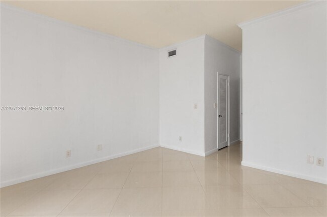 Building Photo - 19390 Collins Ave