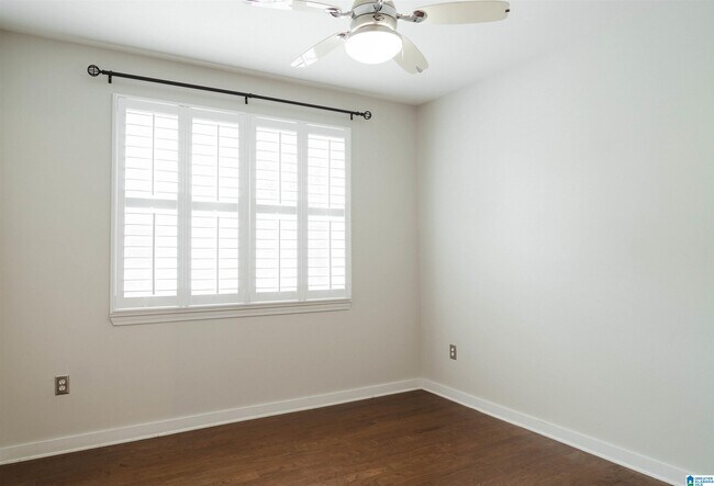 Building Photo - 2020 5th Ave S