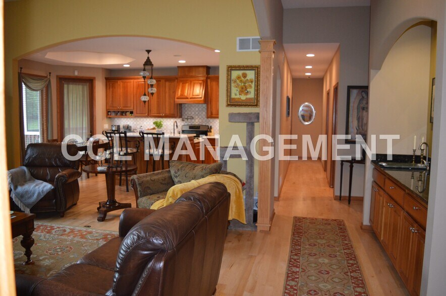 Building Photo - 9217 Bear Claw Way