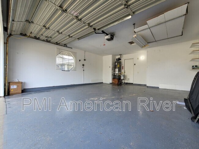 Building Photo - 5108 Parque Vista Way