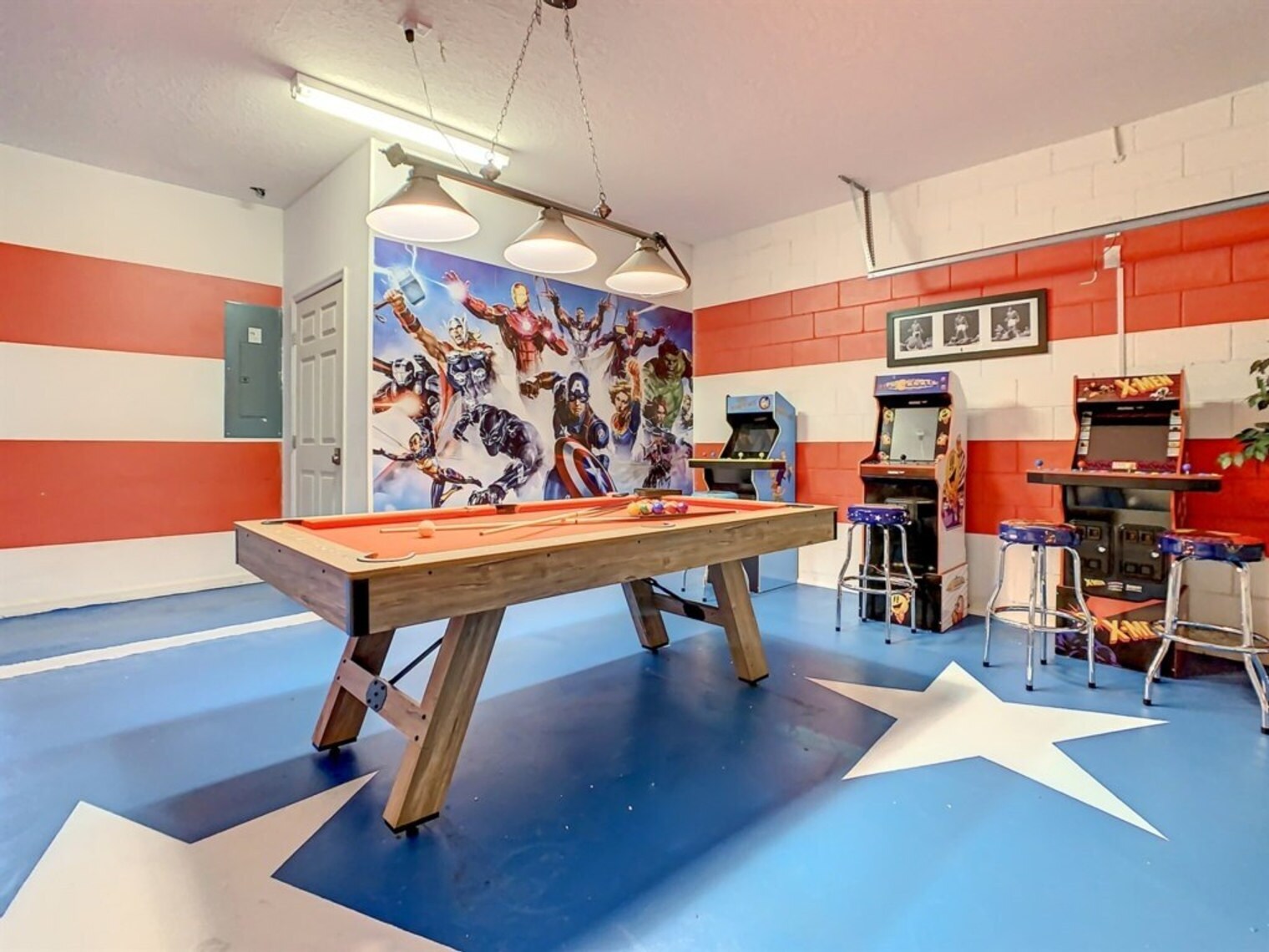 Building Photo - 8627 La Isla Dr