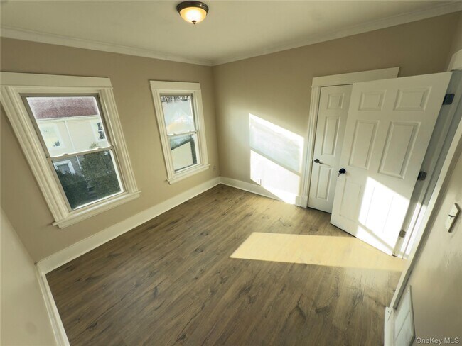 Building Photo - 89 S Cherry St