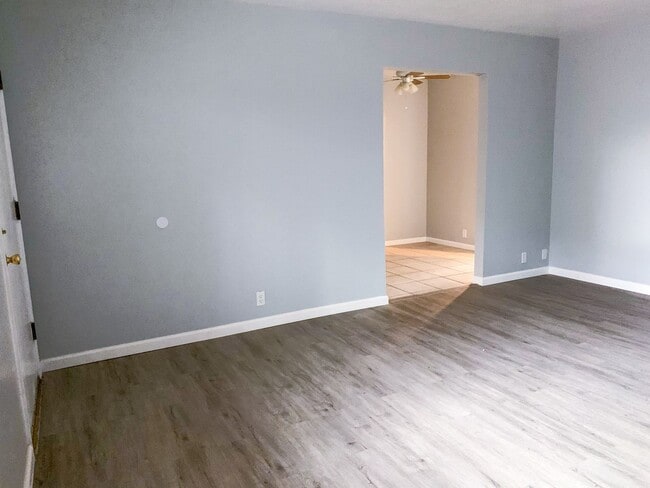 Interior Photo - Large One-Bedroom Units Near Nob Hill
