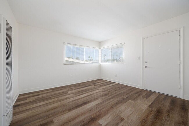 Building Photo - 4284 Schoolridge Ln