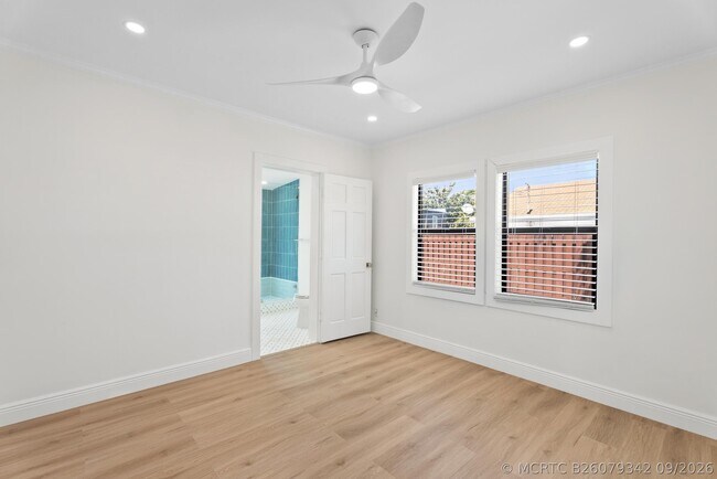 Building Photo - 517 55th St
