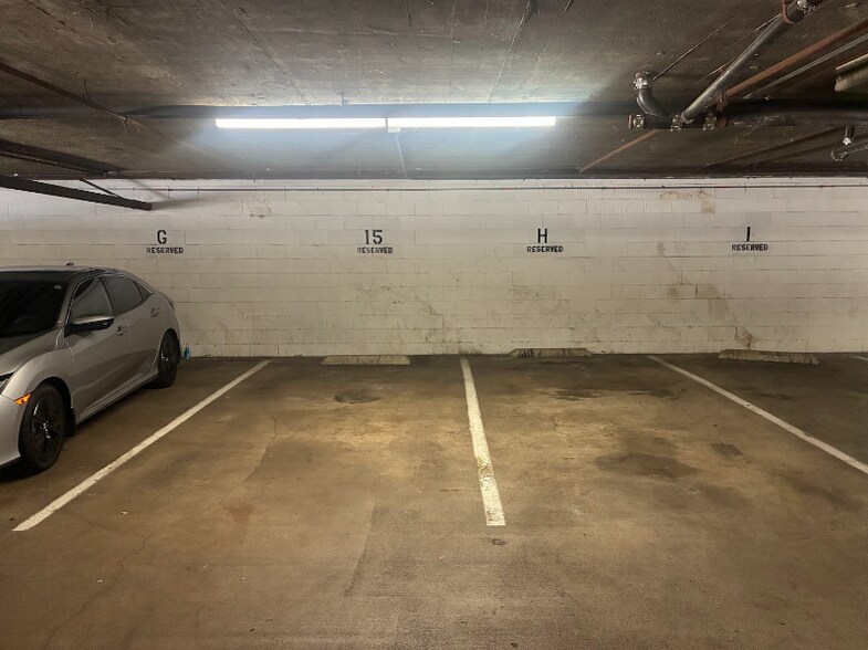 Building Photo - 4331 53rd St