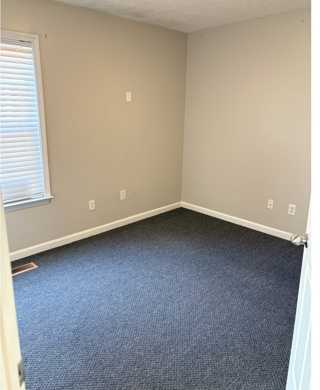 Building Photo - 6428 Paddington Way