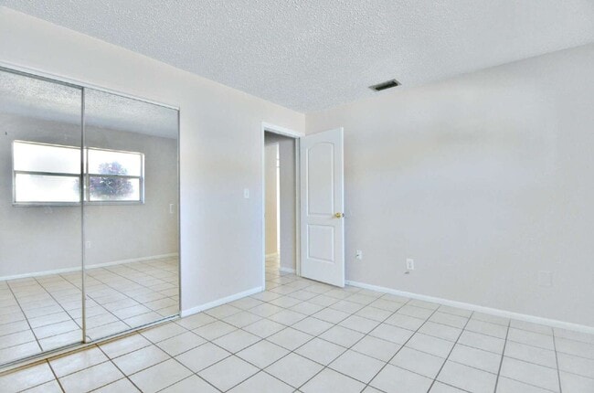 Building Photo - 15648 Morgan St