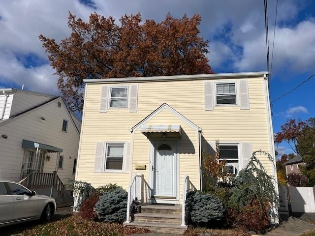 Primary Photo - 531 Walnut St