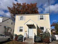 Building Photo - 531 Walnut St