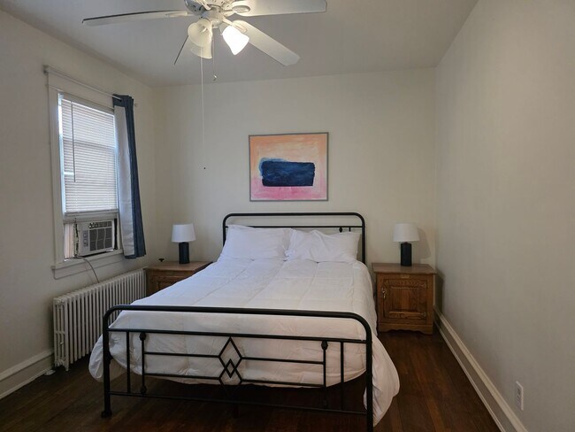 Building Photo - 2701 N Broom St