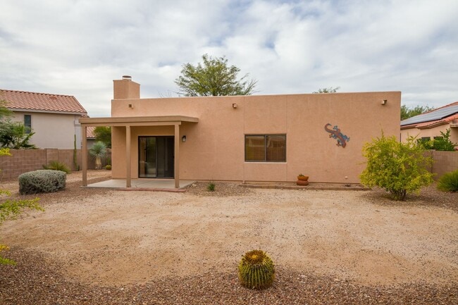 Building Photo - Beautiful Spacious NW home