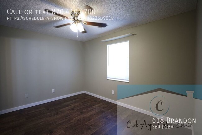 Building Photo - 618 Brandon-