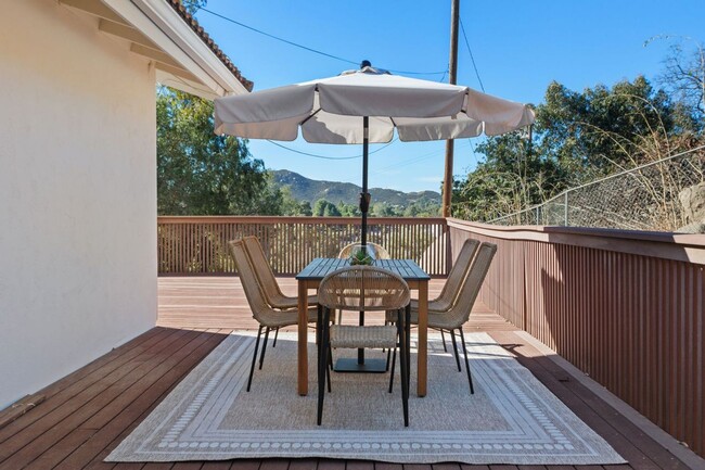 Building Photo - 3 Bedroom House with View in Poway