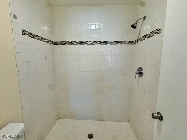 Building Photo - 5665 Whitaker Rd