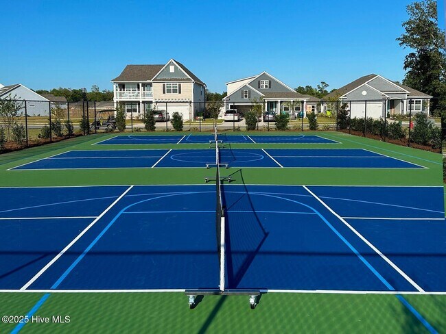 Building Photo - 103 S Grassland Rd