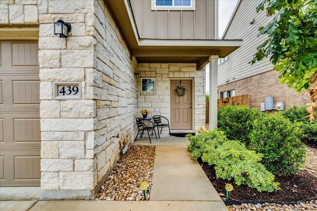Building Photo - 439 White Steppe Way