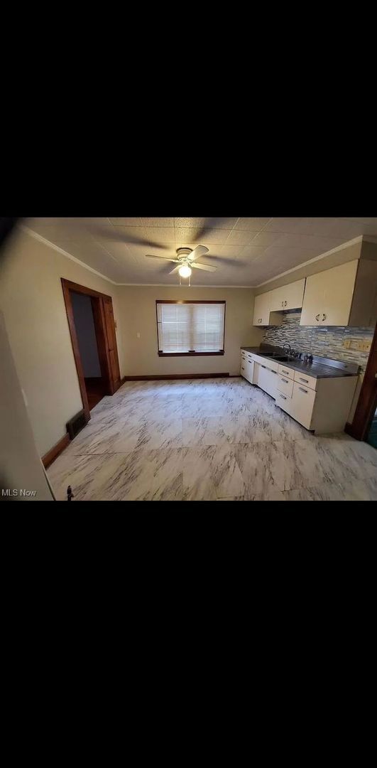 Building Photo - 4078 E 143rd St