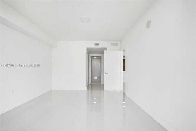 Building Photo - 330 Sunny Isles Blvd