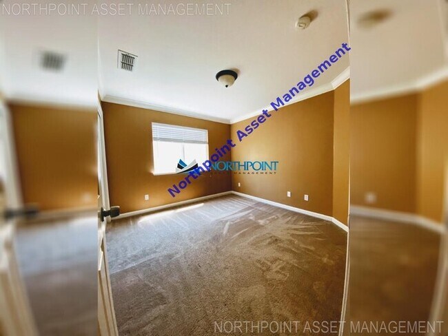 Building Photo - Spacious 4BR/2.5BA Rental Home in North Na...