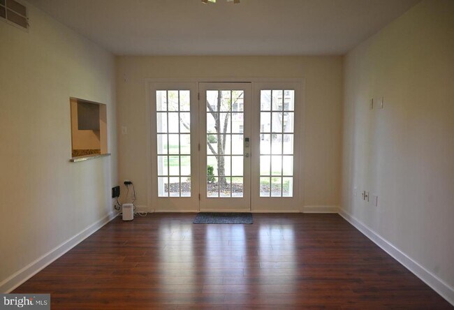 Building Photo - 9451 Fairfax Blvd