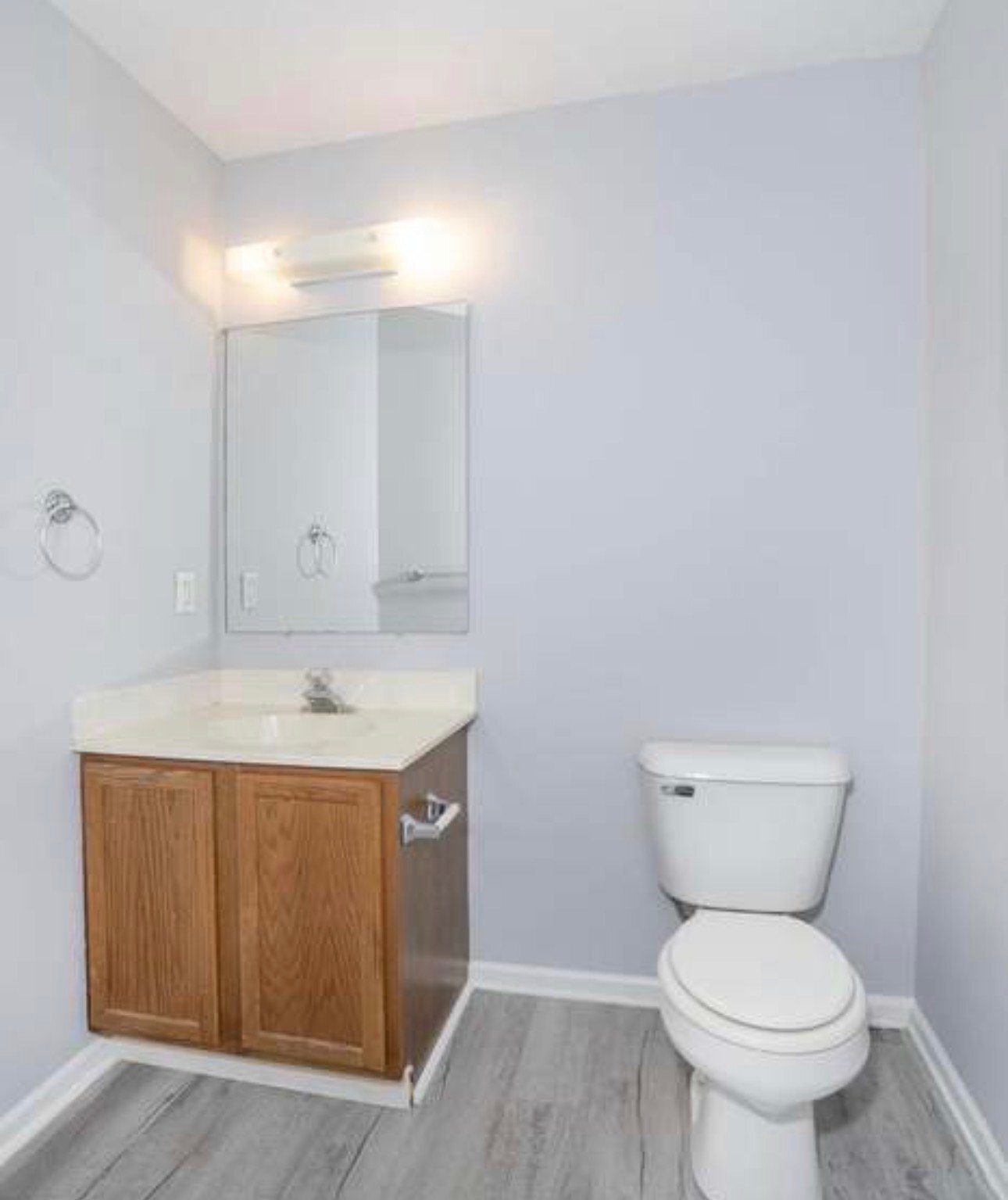 Building Photo - 50 Versailles Ct