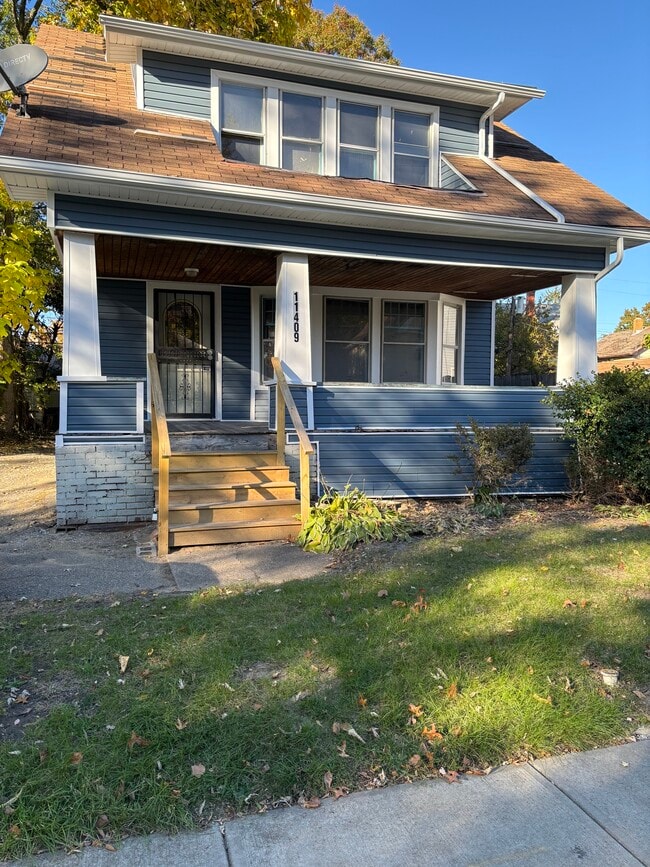 Primary Photo - 11409 Thornwood Ave
