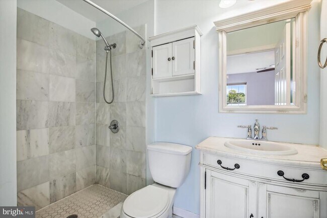 Building Photo - 8360 Hunter Murphy Cir