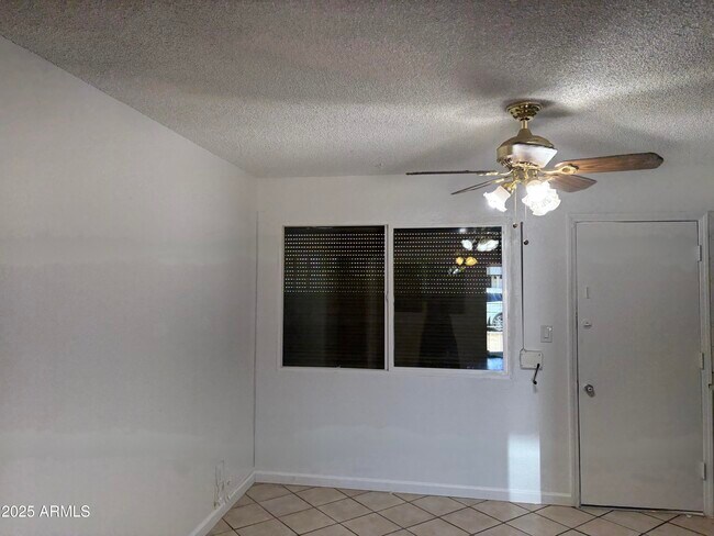 Building Photo - 3605 S Cutler Dr