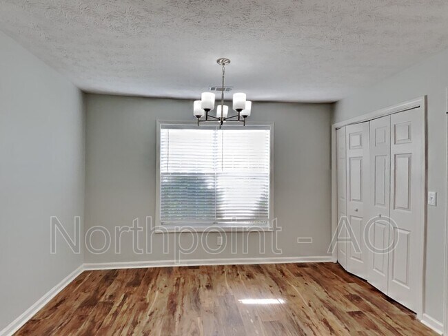 Building Photo - 114 Harper Way
