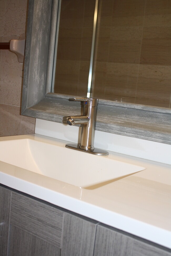 Building Photo - 4747 Collins Ave