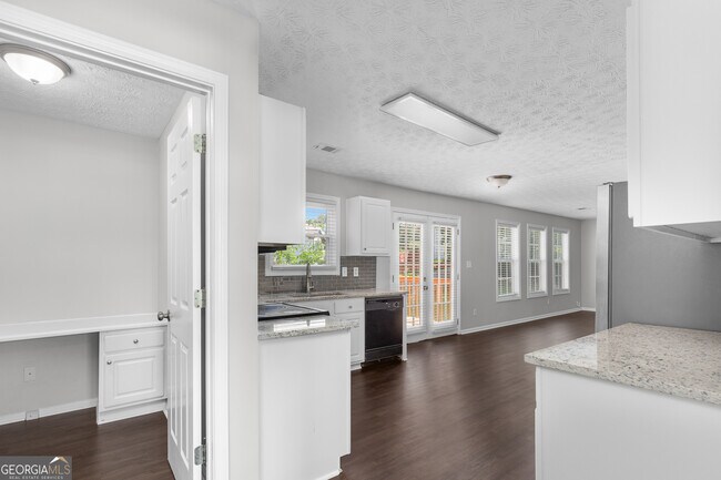 Building Photo - 1616 Amhearst Oaks Ct