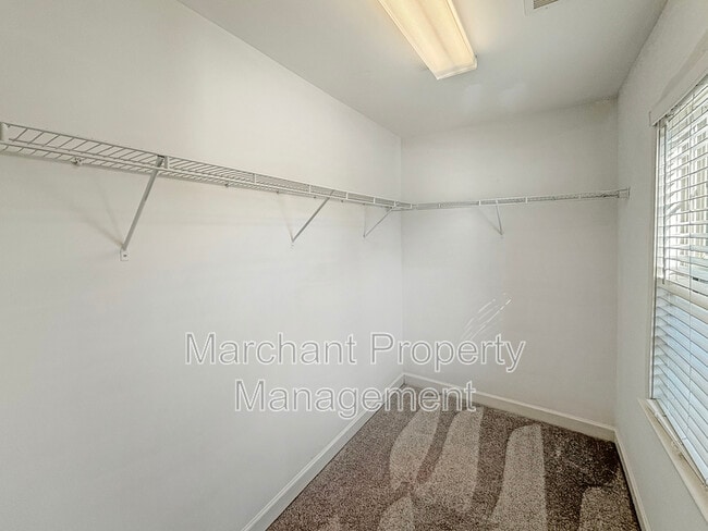 Building Photo - 209 Biddeford Pl