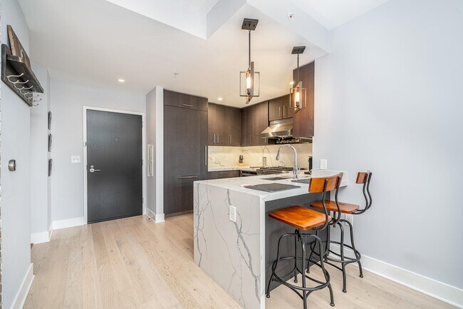 Building Photo - 1400 Hudson St