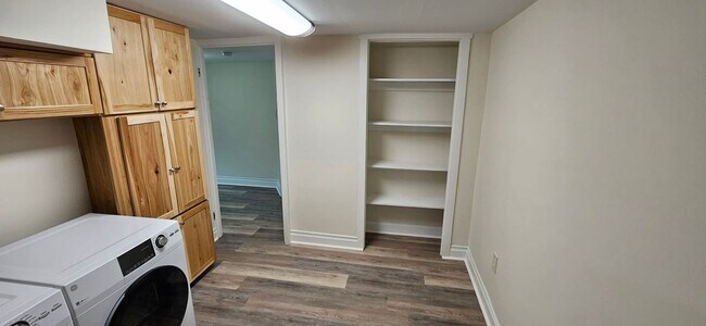 Building Photo - 438 Goethe St