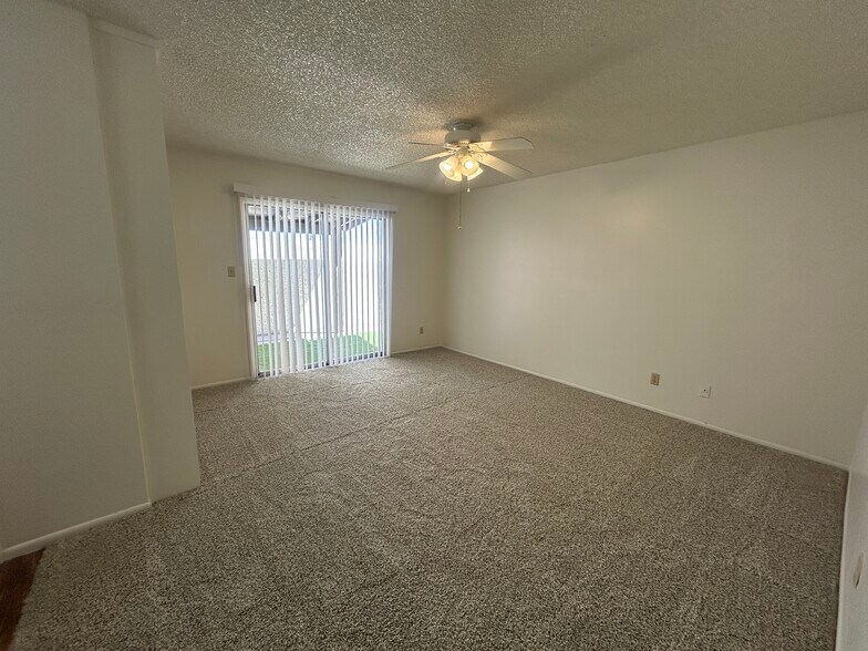 Building Photo - 4513 W McLellan Rd