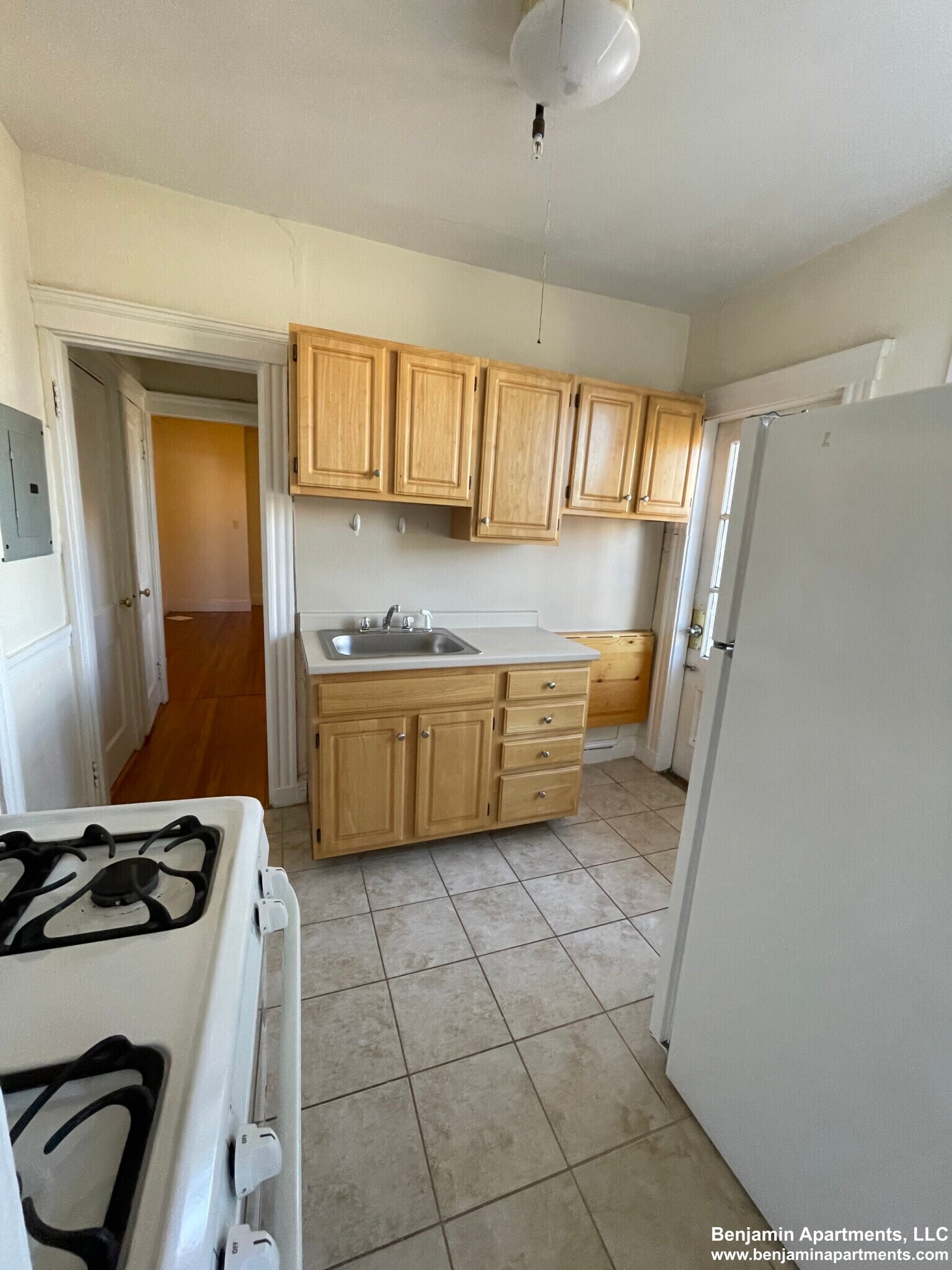 Building Photo - 120 Washington St