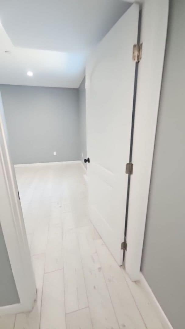 Building Photo - 32(839)